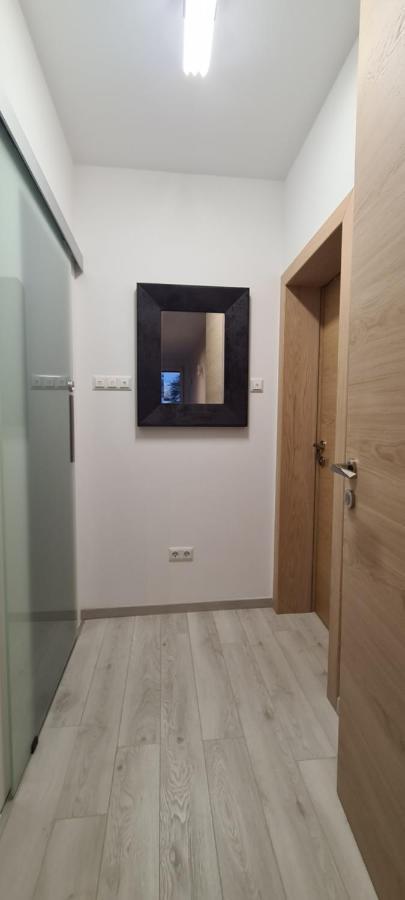 Apartment Sand - Entry With Pin 0 - 24H, Luxury Massage Chair Free Cancellation 24 Hours Before Check In Славонський Брод Екстер'єр фото